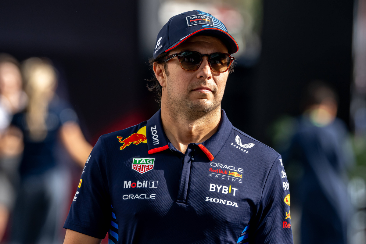 Checo Pérez hoy: Sainz lo insulta; Red Bull lo defiende