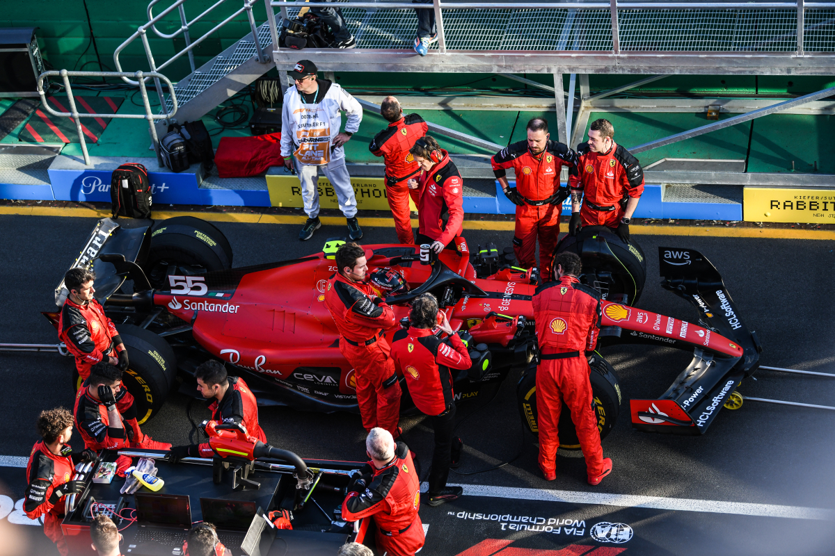 Ferrari confirma acercamiento con Adrian Newey, el genio detrás del coche de Red Bull