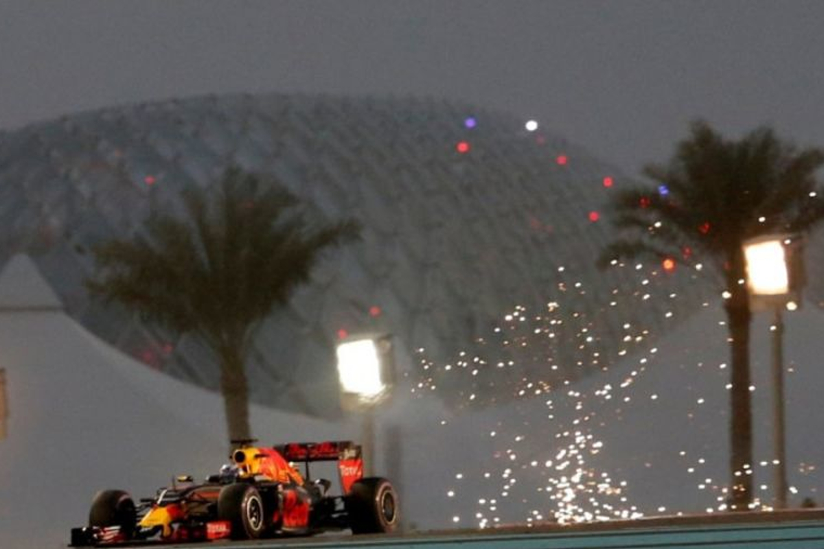 Eerste vrije training Grand Prix Abu Dhabi Vettel zet de snelste tijd neer, Verstappen derde Eerste vrije training Grand Prix Abu Dhabi Vettel zet de snelste tijd neer, Verstappen derde