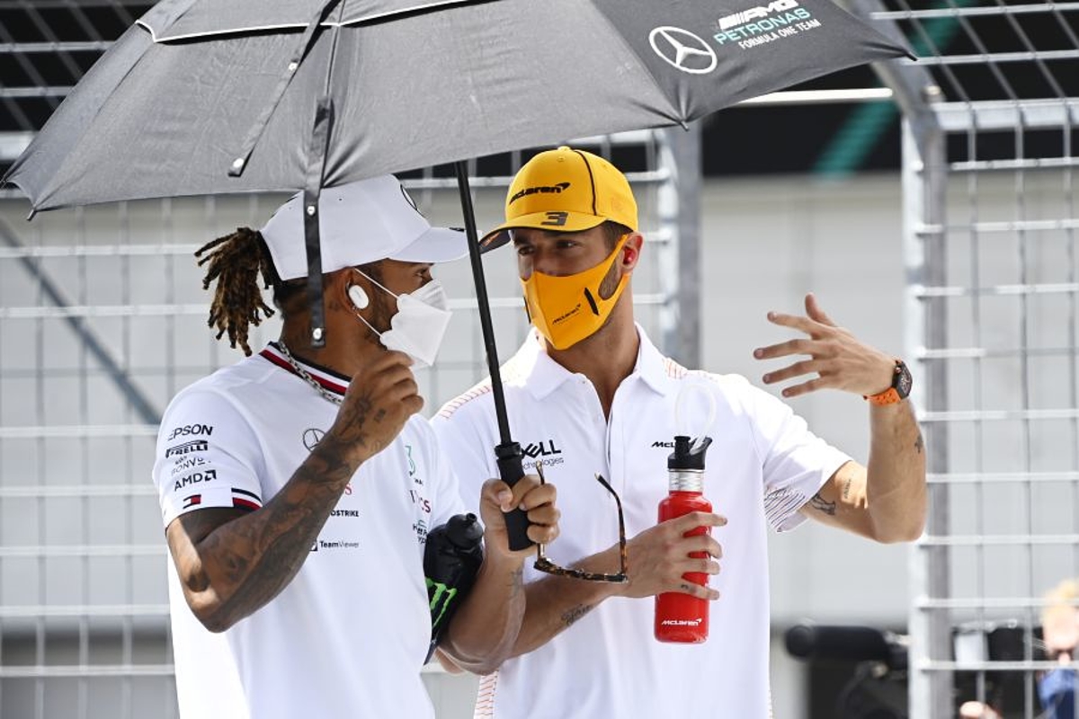 Ricciardo feels Verstappen approach with Hamilton was "too hard"