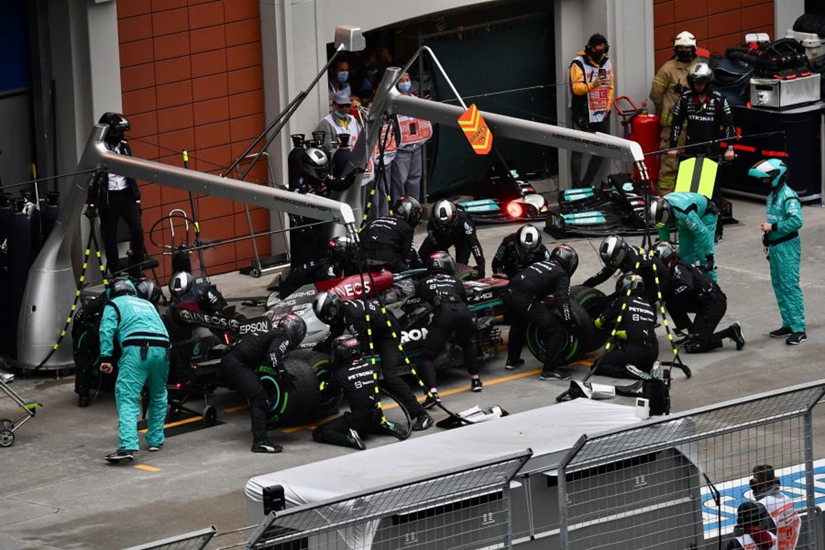 Hamilton denies 'fury' as "too much" made of Turkish GP radio outbursts