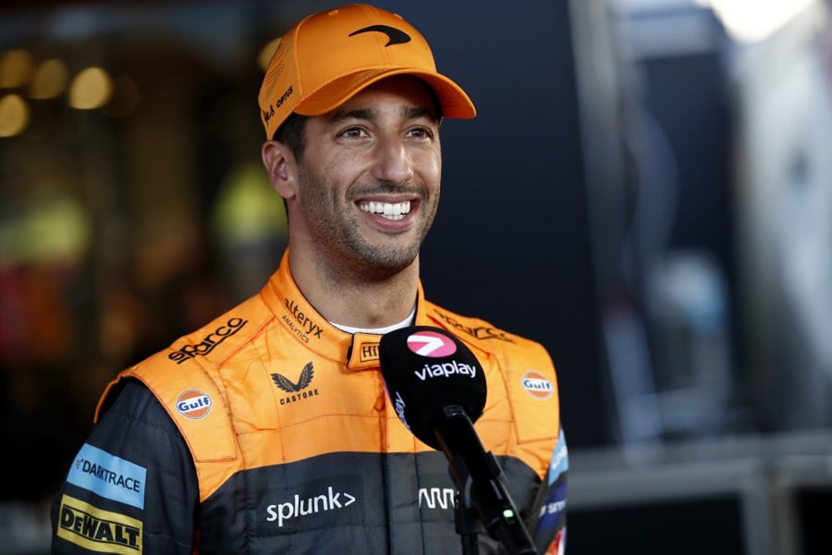 McLaren hint at Ricciardo contract talks