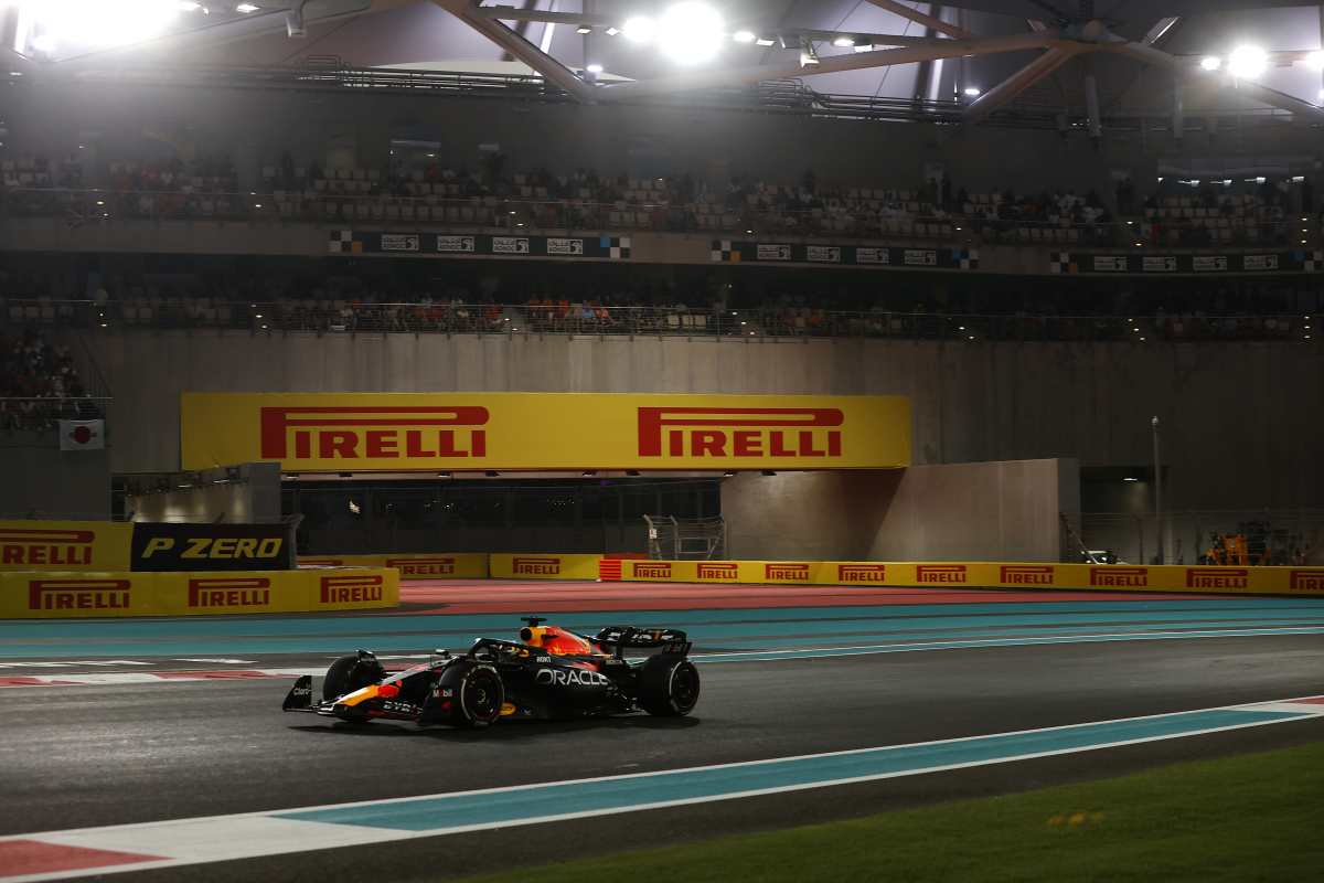 Verstappen na overwinning in Abu Dhabi: "Wordt lastig om dit volgend jaar nog eens te doen"