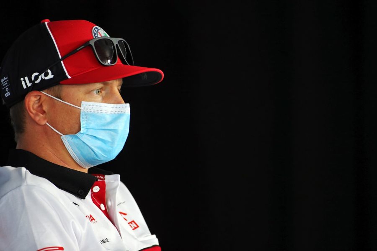 Räikkönen uit frustratie richting team: "Wat kan ik eraan doen?"