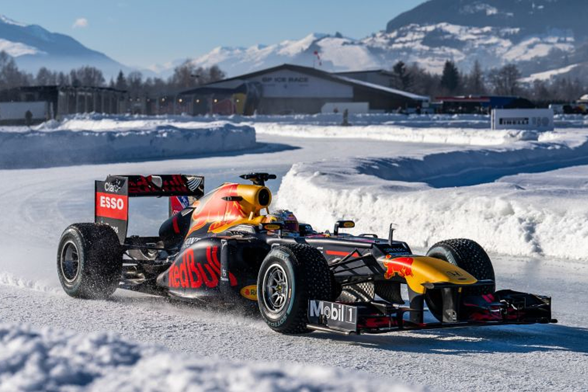 Verstappen over "spekglad" Formule 1-debuut op het ijs: "Was opletten geblazen"