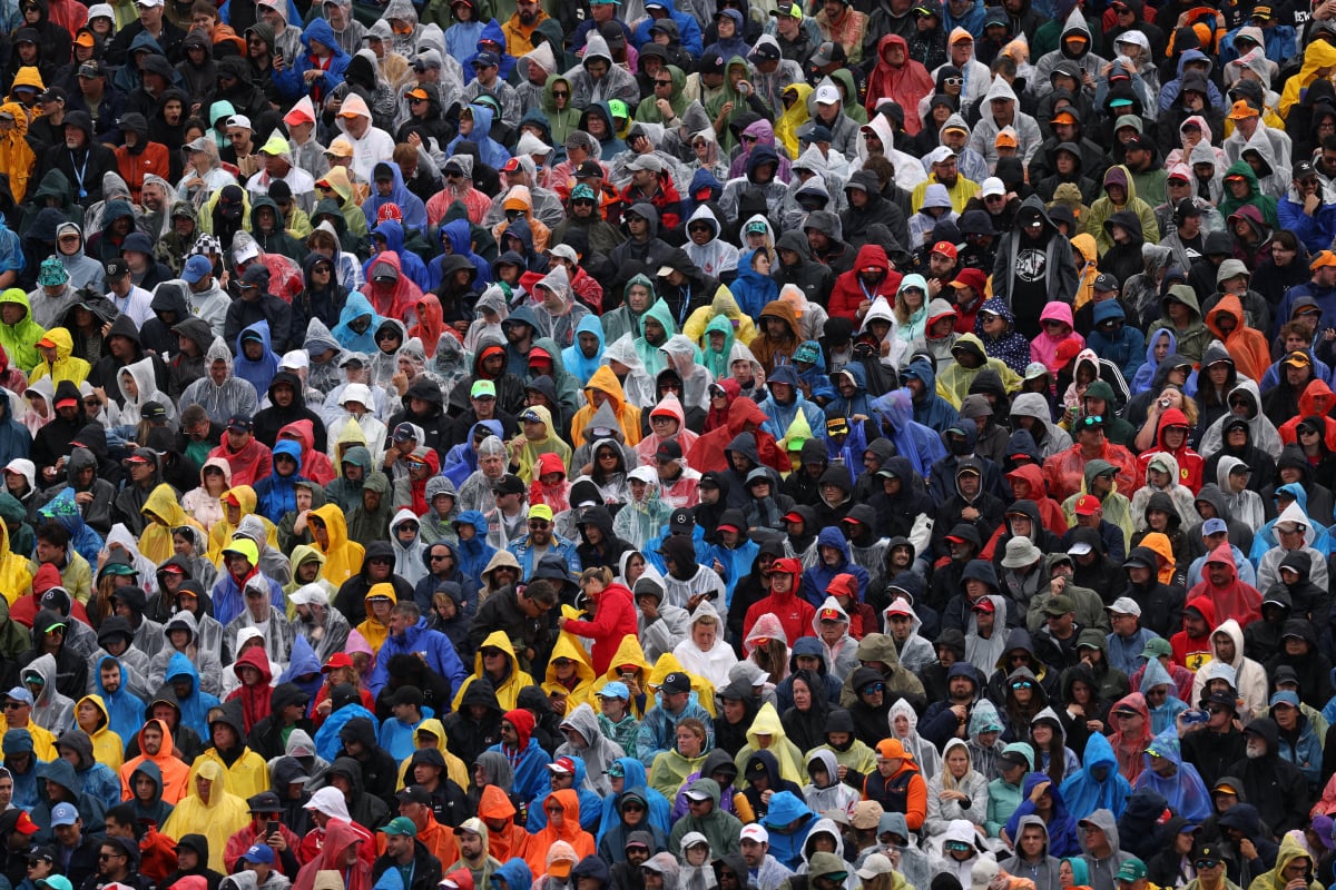 Crowd, Rain, generic
