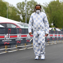 Alonso incognito naar Imola, Hamilton maakt tongen los | Social Wall