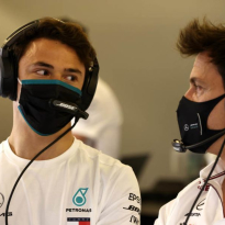 Stijve nek voor Nyck de Vries, Red Bull-garage los in Abu Dhabi | Social Wall