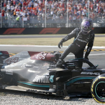 Mercedes geeft update over gezondheid Hamilton: 'Hopen hem fit te zien in Rusland'