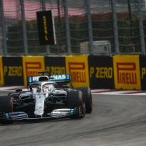 Hamilton breaks Schumacher race lead record
