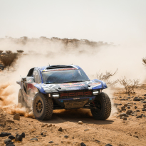 Dakar 2026: Henk Lategan valt uit, Ekström wint Etappe 11 en Van den Brink verliest meer tijd
