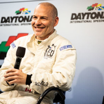 Jacques Villeneuve hace historia al correr las Daytona 500 de NASCAR
