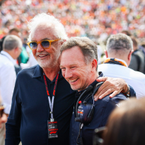 Schumacher zaagt aan stoelpoten Briatore: "Tijd voor hem is voorbij"