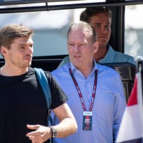 Ontslag Horner bij Red Bull Racing komt daags na knallende ruzie met Jos Verstappen