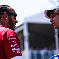 F1 star punished for speeding incident