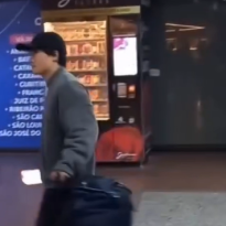 Ditched by Red Bull already? Yuki Tsunoda left abandoned at airport