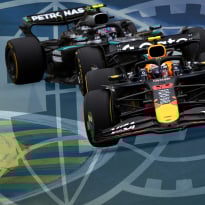 Stewards delen maar liefst drie straffen uit aan teamgenoot Verstappen in São Paulo