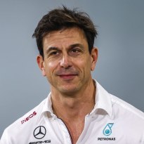 Wolff baalt van problemen bij Mercedes: "Een vreselijke start"