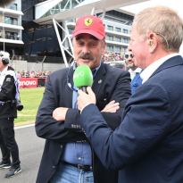 Nigel Mansell grapt: ''Je kan tegenwoordig een F1-auto besturen met je vinger''