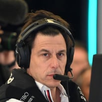Wolff planning "hard stop" at Mercedes