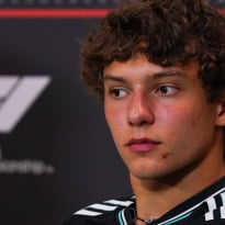Antonelli en un intercambio EXTRAÑO después de un examen importante