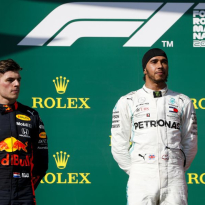 Wolff houdt oog op Verstappen: 'Zo vast is zo'n contract niet'