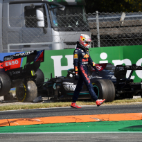 Ook Verstappen onderdeel van discussie na 'oversteek-incident' Hamilton