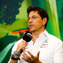 Wolff hekelt 'lafaards' op social media: ''Ze verschuilen zich''