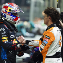 Verstappen na Sprint in China nog maar 2 puntjes achter WK-leider Norris