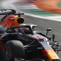 Verstappen start op pole position in Monza: "Wordt een interessant gevecht"