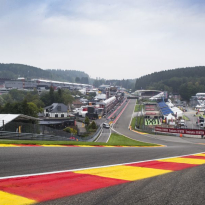Hubert honoured at Spa as fans hail medical staff