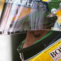 El casco de Senna rompe RÉCORD de Leclerc mientras la F1 rinde homenaje