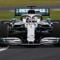 Hamilton salutes British crowd after Silverstone victory