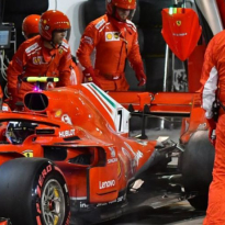 Aangereden Ferrari-medewerker meldt zich weer in de paddock