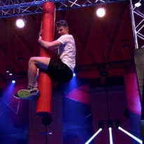 VIDEO: Hulkenberg takes on Ninja Warrior!