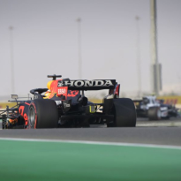 Achtervleugel Verstappen blijft flapperen, Masi pareert kritiek Wolff: 'Voorkeursbehandeling'