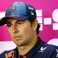 ¡Piden PÚBLICAMENTE el asiento de Checo en Red Bull!