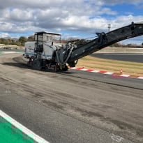 ¡Checo FESTEJA! Su circuito favorito se renueva para 2026