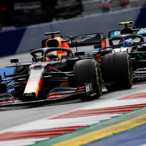 Verstappen vestigt geen hoop op regen: 'Mercedes is dominant'