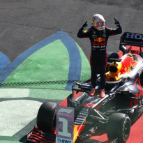 Button over Verstappen: 'Die actie kan wel eens beslissend zijn voor kampioenschap'