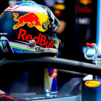 Ricciardo toont gedeelte van zijn nieuwe helm