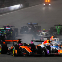 FIA deelt tijdstraf, gridstraf en strafpunten uit na crashes in GP Las Vegas