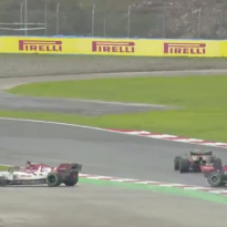 VIDEO: Verstappen spint voor tweede keer
