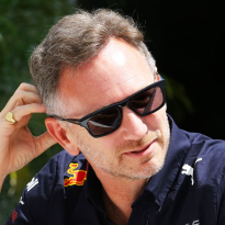 Horner celebrates Ricciardo F1 return at SWANKY dinner with former popstar