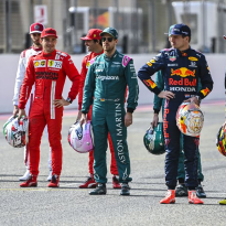 De testdagen in Bahrein door de ogen van de coureurs | Social Wall
