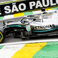 Hamilton apologises to Albon for Brazil GP crash
