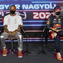 Hill vond reactie Verstappen niet oké: 'Dat is nou eenmaal hoe het is als je beroemd bent'