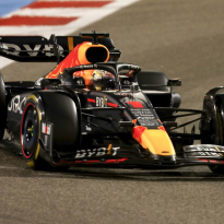 Verstappen bemoans Red Bull 'lack of aggression' in Bahrain