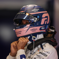 Albon gefrustreerd na acties Magnussen: 'Altijd één coureur die als slachtlam ingezet wordt'