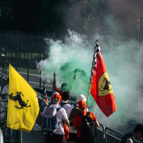 Van de Paddock naar het Altaar: Hoe F1-racers hun bruiloft net zo zorgvuldig plannen als hun raceweekenden